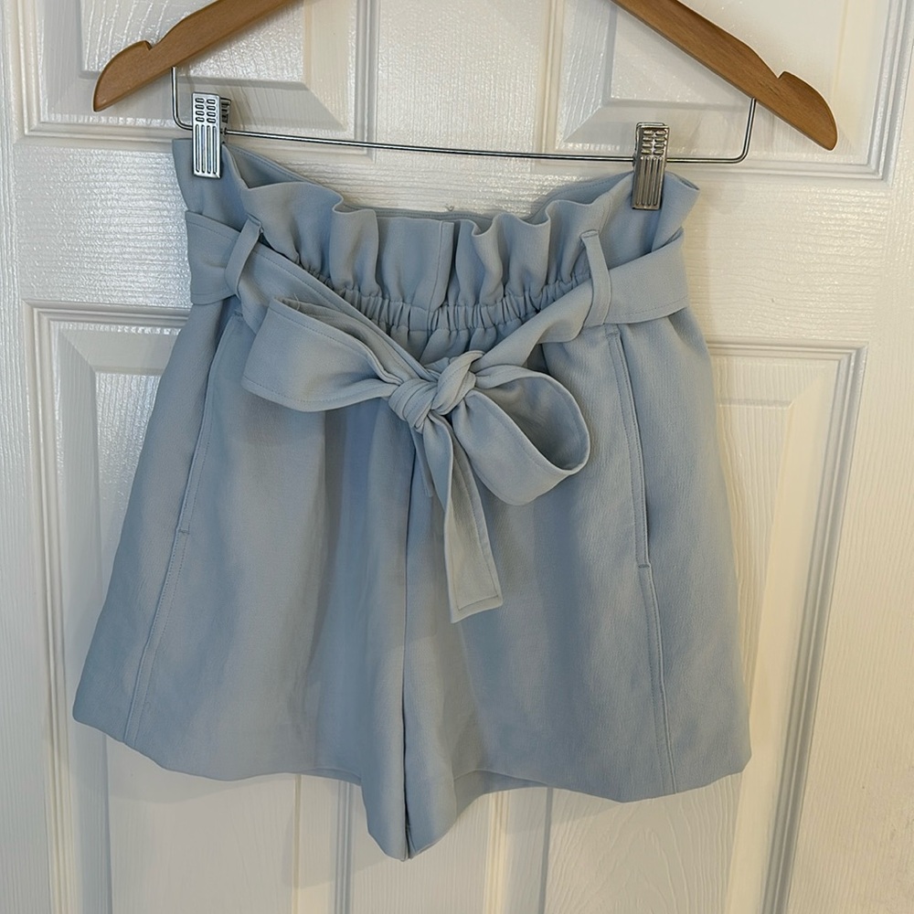 Wilfred High Waist paper bag Shorts with Bow light blue Size 6